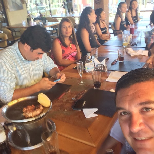 1/30/2015 tarihinde Cristian C.ziyaretçi tarafından Restaurante Los Ganaderos'de çekilen fotoğraf