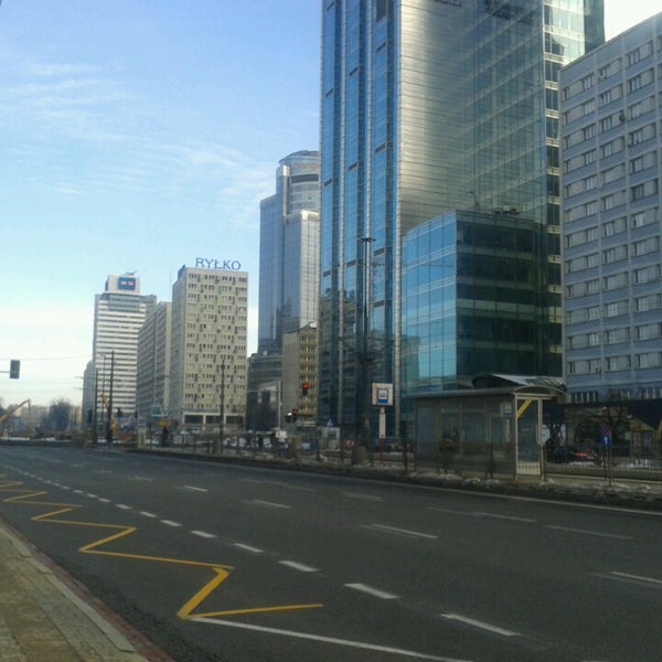 Street Rondo Onz Rondo ONZ - Intersection in Warszawa