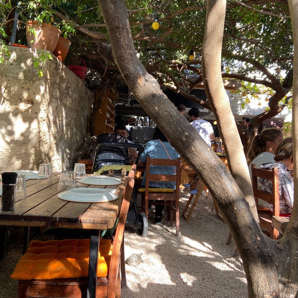 10/23/2022 tarihinde Nebi E.ziyaretçi tarafından Bumba Breakfast Club'de çekilen fotoğraf