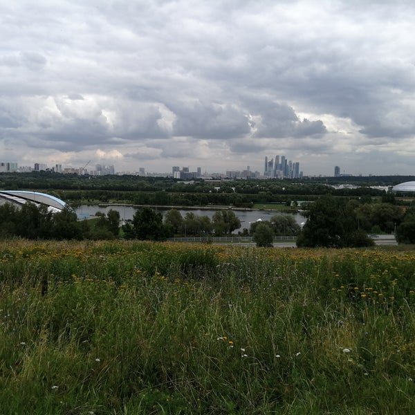 Крылатское обои айфон