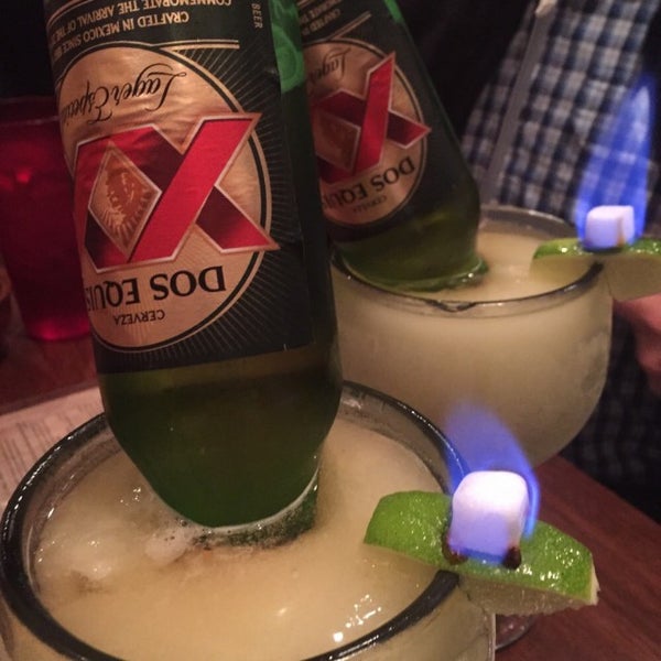 Снимок сделан в La Familia Mexican Restaurant пользователем Jen G. 2/7/2015