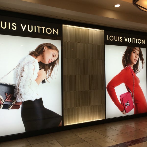 Louis Vuitton - 中央区新町1000