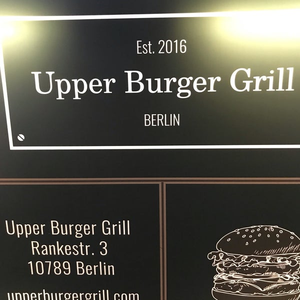 Foto scattata a Upper Burger Grill da László Balázs K. il 2/20/2019