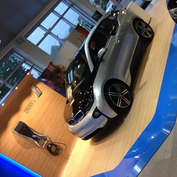 6/13/2014 tarihinde BMW F.ziyaretçi tarafından BMW of Freehold'de çekilen fotoğraf