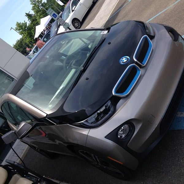 6/28/2014 tarihinde BMW F.ziyaretçi tarafından BMW of Freehold'de çekilen fotoğraf