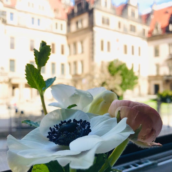 3/21/2019 tarihinde Giannainay♛ziyaretçi tarafından Hotel Taschenbergpalais Kempinski'de çekilen fotoğraf