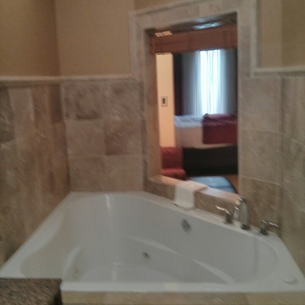 Photos At Comfort Suites Stockbridge Motel