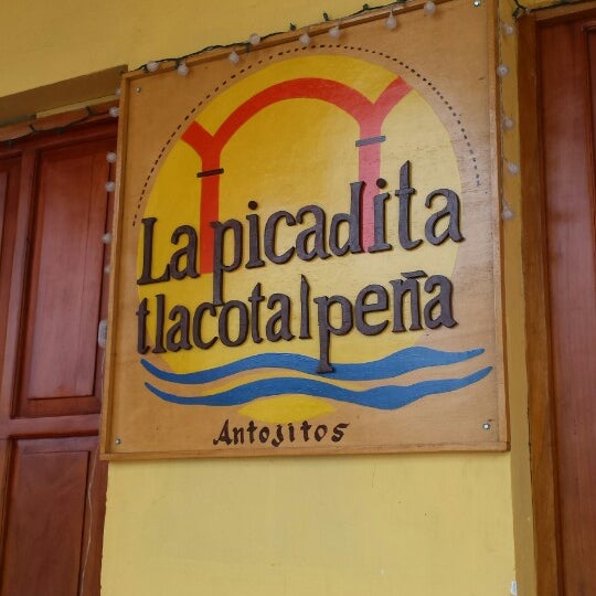 Photo taken at La Picadita Tlacotalpeña by Irma C. on 1/5/2015