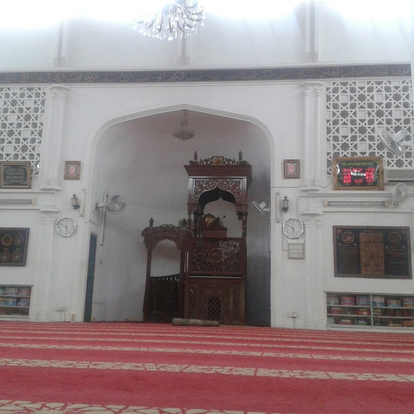 alamat masjid taman tuanku jaafar senawang Alexandra Vaughan