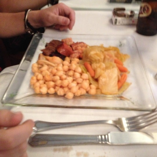 Das Foto wurde bei Restaurante La Finca Española von Ross am 10/15/2012 aufgenommen