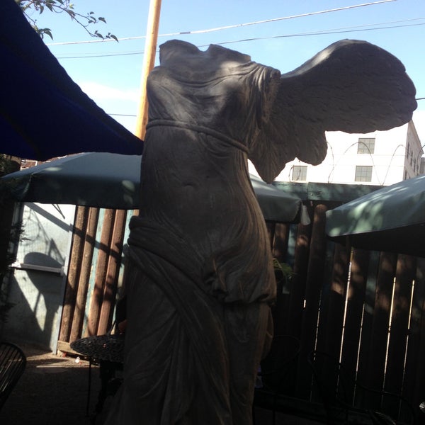 maoning gay pics from Landen el paso gay bar