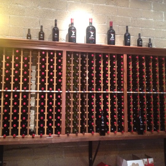 4/1/2012에 🍸Alandra&#39;s J.님이 Renwood Winery에서 찍은 사진