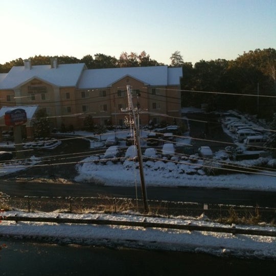 Photo taken at Courtyard by Marriott Boston Milford by Anthony C. on 11/10/2011