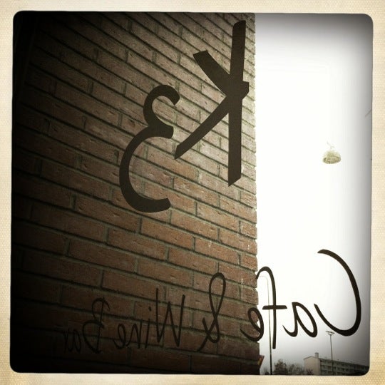 รูปภาพถ่ายที่ K3 Cafe &amp; Wine Bar โดย HeliA เมื่อ 4/11/2012
