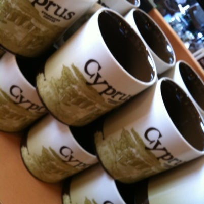 Starbucks - Coffee Shop