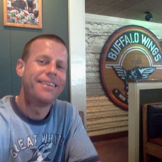 Photo taken at Chili&#39;s Grill &amp; Bar by Jessica Renee on 1/5/2012