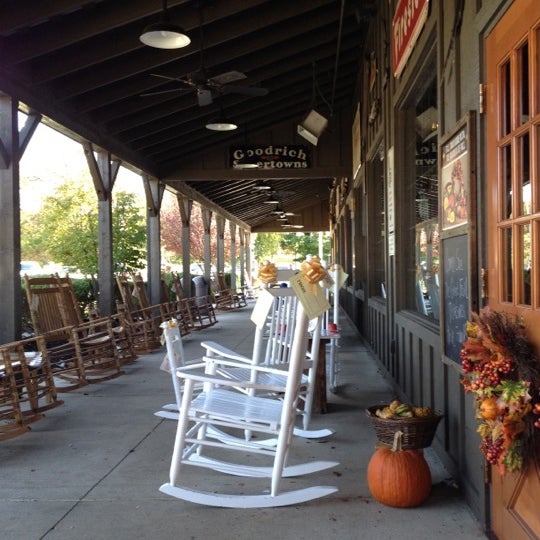 Cracker Barrel Old Country Store Pennsville, NJ