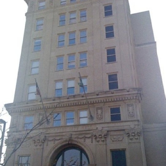 Rockford City Hall Downtown Rockford 1 tip