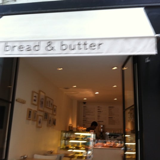 7/30/2011 tarihinde Ridvan B.ziyaretçi tarafından Bread &amp; Butter'de çekilen fotoğraf