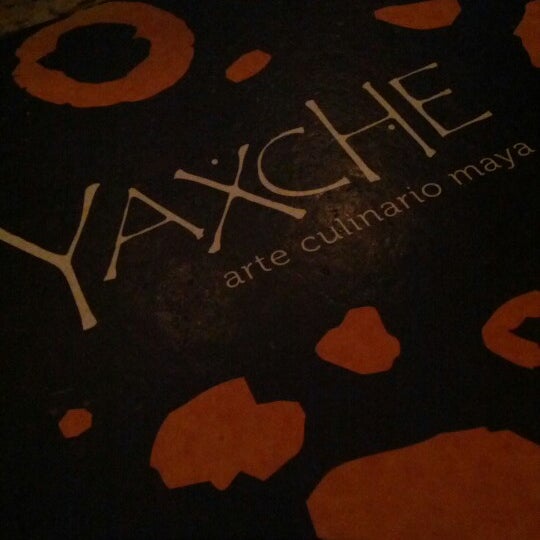 Foto tomada en Yaxche•Arte Culinario Maya  por Lionel M. el 9/3/2012