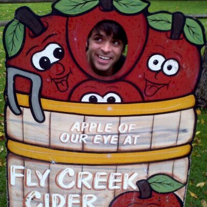 10/16/2011에 Nick S.님이 Fly Creek Cider Mill &amp; Orchard에서 찍은 사진