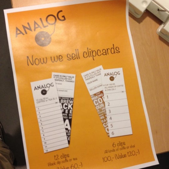 รูปภาพถ่ายที่ Café Analog โดย Jacques H. เมื่อ 9/10/2012