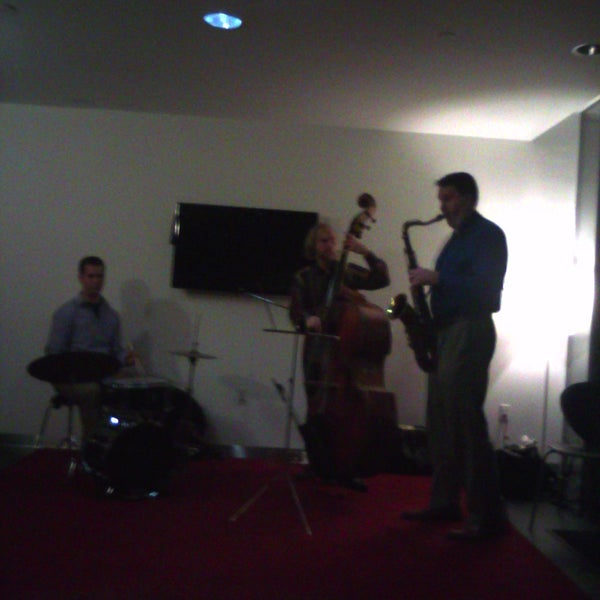 Tue nights jazz is awesome.  The russ nolan jazz trio is amazing