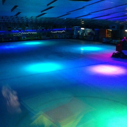 Photo taken at Skating Club de Barcelona by Monica L. on 1/27/2012