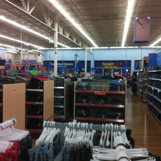 Walmart Supercenter SBWarenhaus in Holly Springs