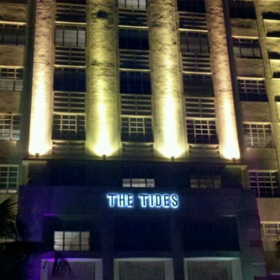 Photo taken at Tides South Beach l King &amp; Grove by Bill H. on 8/14/2011