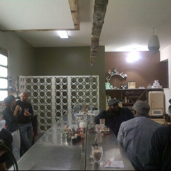 4/26/2012에 Bas님이 Astor Row Café에서 찍은 사진