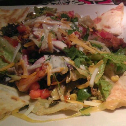 Photo taken at Chili&#39;s Grill &amp; Bar by viviana f. on 7/13/2012