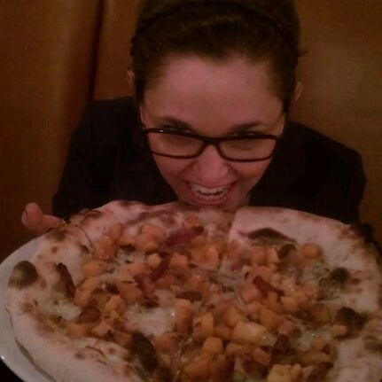 Photo taken at Pizzeria Seven Twelve by Rachel W. on 1/3/2012