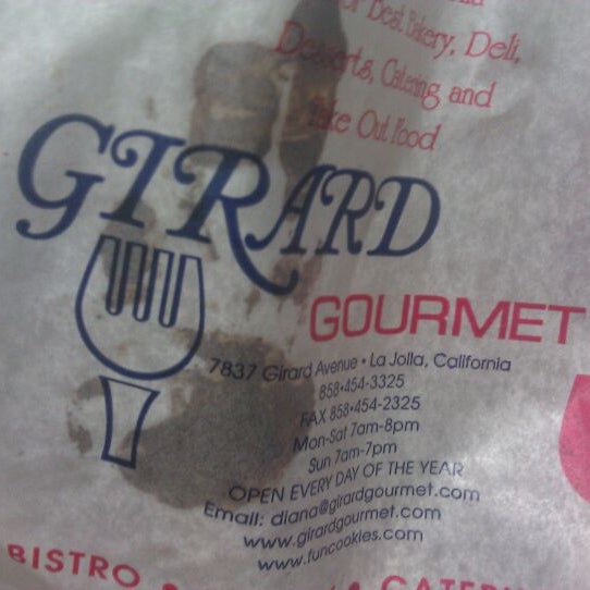รูปภาพถ่ายที่ Girard Gourmet โดย Obadiah L. เมื่อ 8/26/2011