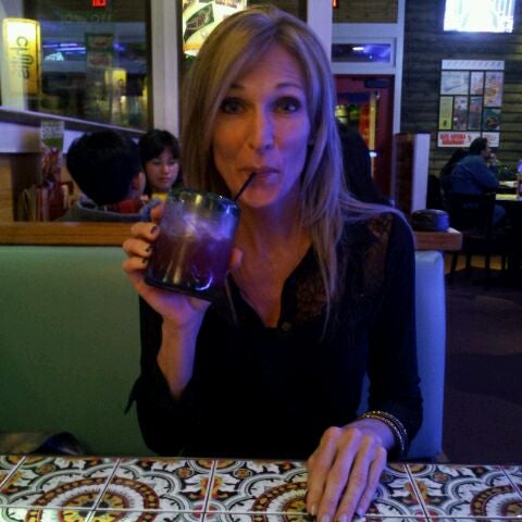 Photo taken at Chili&#39;s Grill &amp; Bar by Christina L. on 1/27/2012
