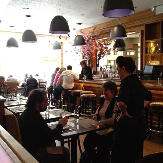 4/8/2012にSteven H.がCandle Cafe Westで撮った写真