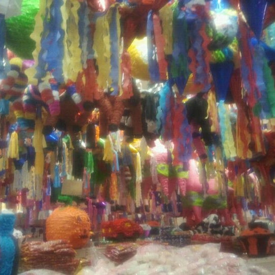 Pinata District Downtown Los Angeles 0 tips