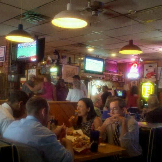 Photo taken at Uncle Sam&#39;s by james W. on 6/27/2011