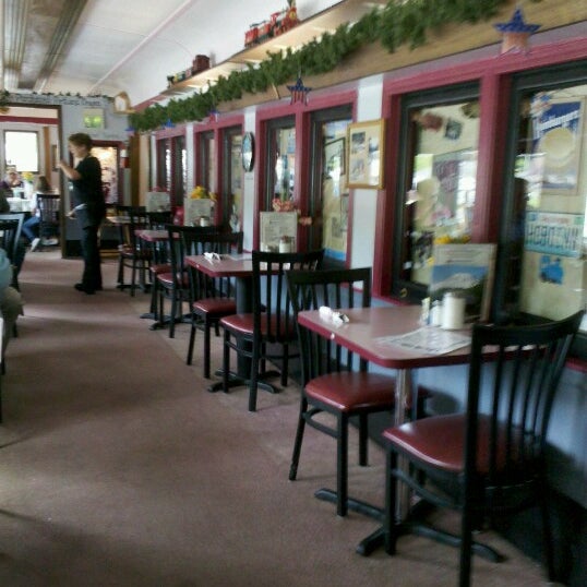 Photo taken at Mt. Rainier Railroad Dining Co. by Nicholas S. on 6/24/2012