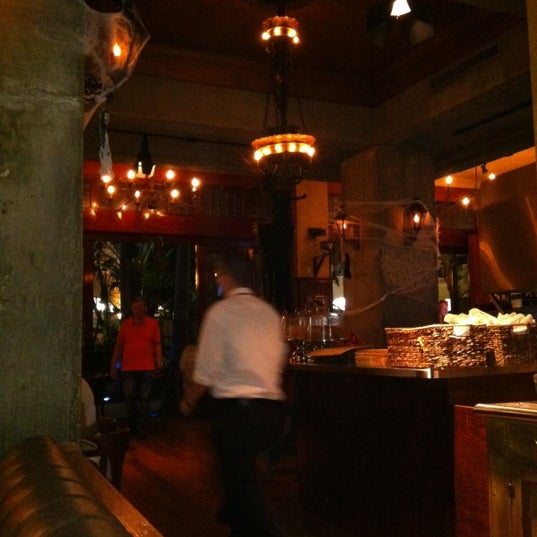10/21/2011 tarihinde Jessika G.ziyaretçi tarafından Van Dyke Cafe'de çekilen fotoğraf