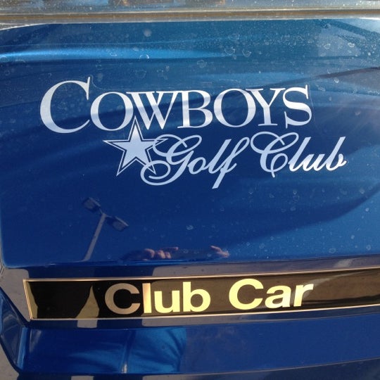 Foto diambil di Cowboys Golf Club oleh Dyana R. pada 12/21/2011