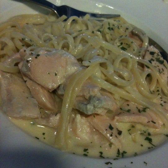 Photo taken at VivItalia Restaurant by Fieldburt C. on 11/19/2011