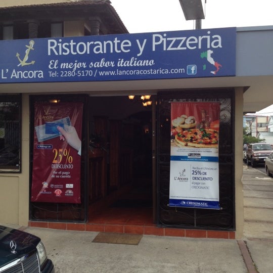Foto diambil di Ristorante &amp; Pizzería L&#39;Ancora da Ciro oleh Chef Gabriel pada 8/14/2012