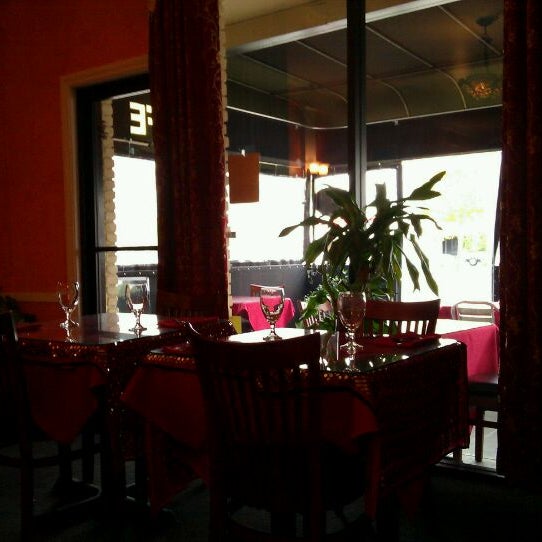 11/12/2011 tarihinde Mark S.ziyaretçi tarafından Great India Cafe'de çekilen fotoğraf
