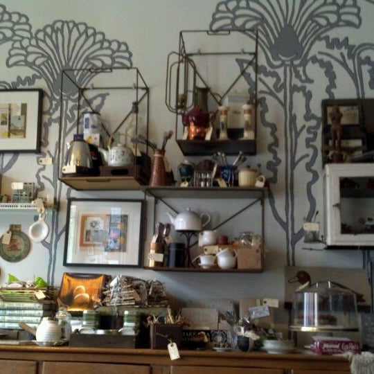 11/20/2011 tarihinde Morgan Boyle Y.ziyaretçi tarafından The Random Tea Room'de çekilen fotoğraf