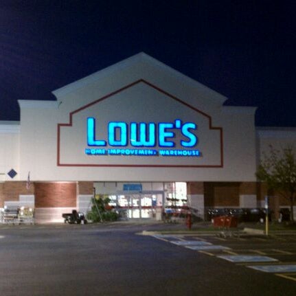 Lowe S Hardware Store In Northfield