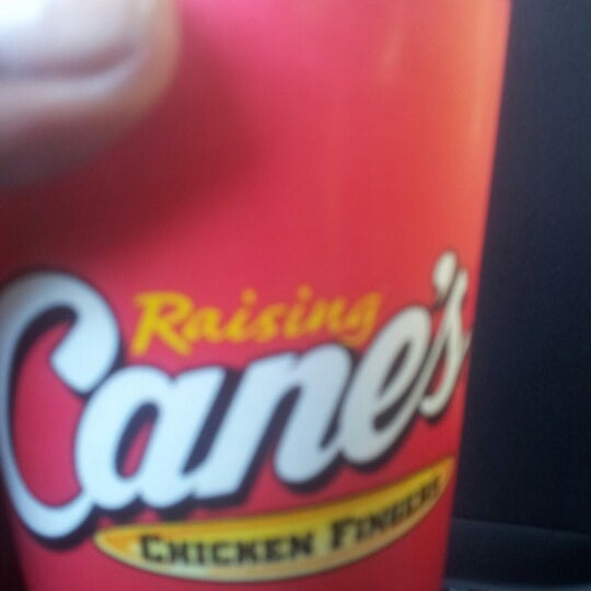 8/27/2012にTyがRaising Cane&#39;s Chicken Fingersで撮った写真