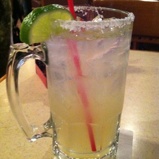 Foto diambil di La Parrilla Mexican Restaurant oleh Mary M. pada 2/26/2012