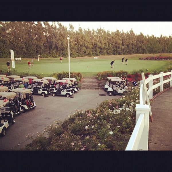 Снимок сделан в Langdon Farms Golf Club пользователем Erik T. 9/13/2012