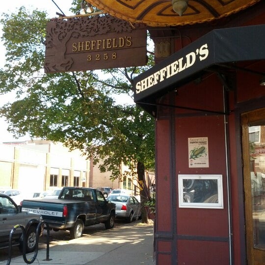 Sheffield's Beer & Wine Garden Lakeview 105 tips from 10773 visitors